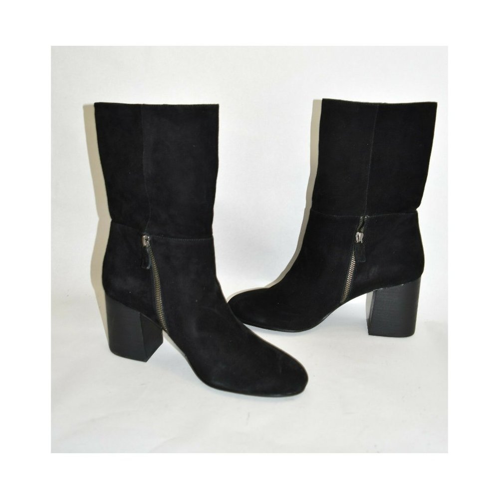 Elegant Black Women's Boots - Picture 3 of 8